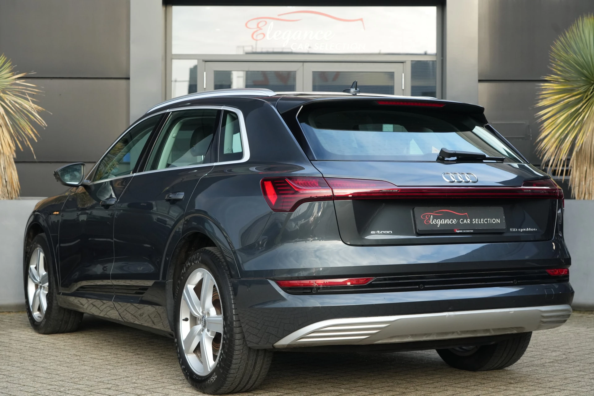 Hoofdafbeelding Audi e-tron