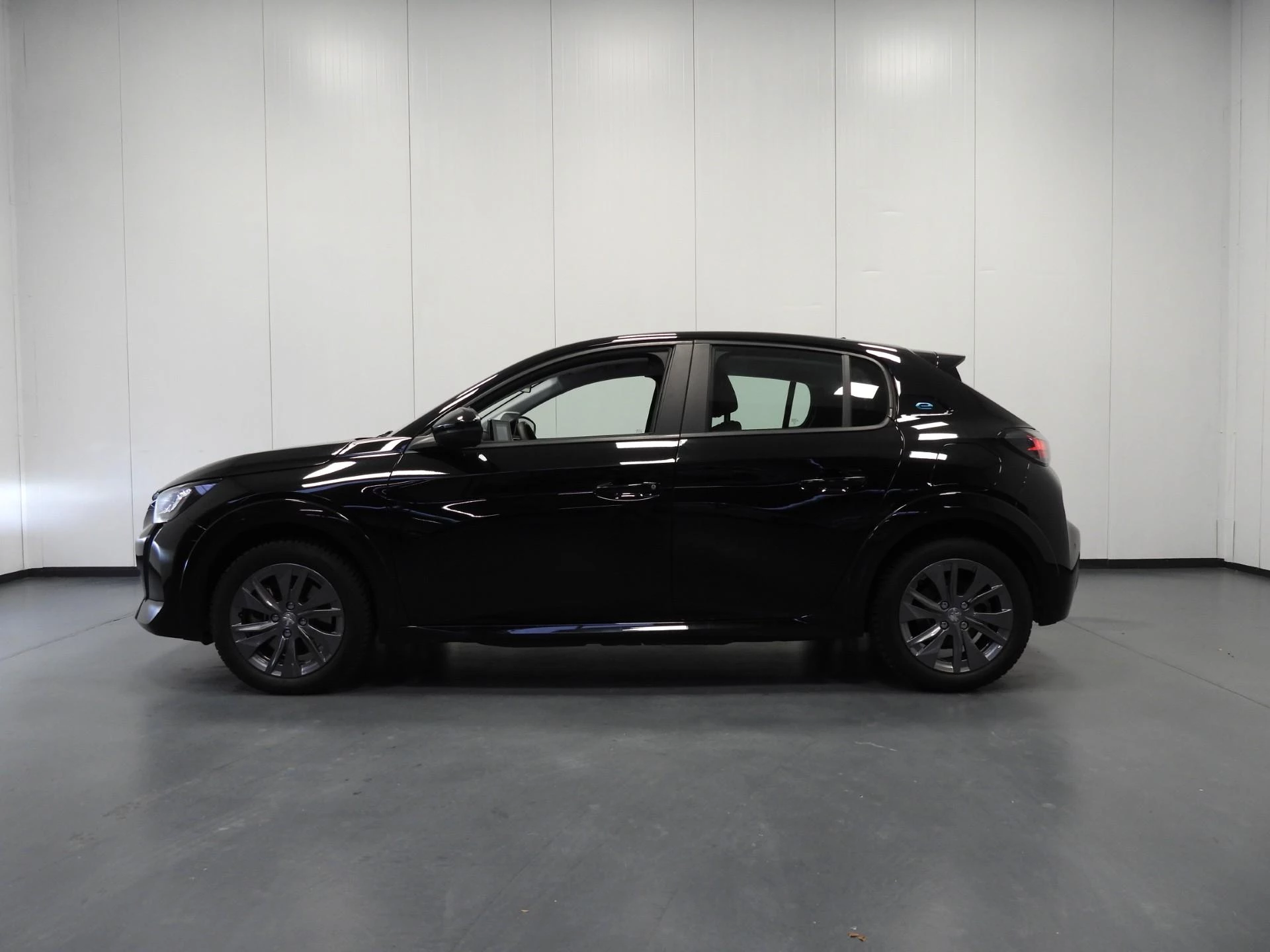 Hoofdafbeelding Peugeot e-208