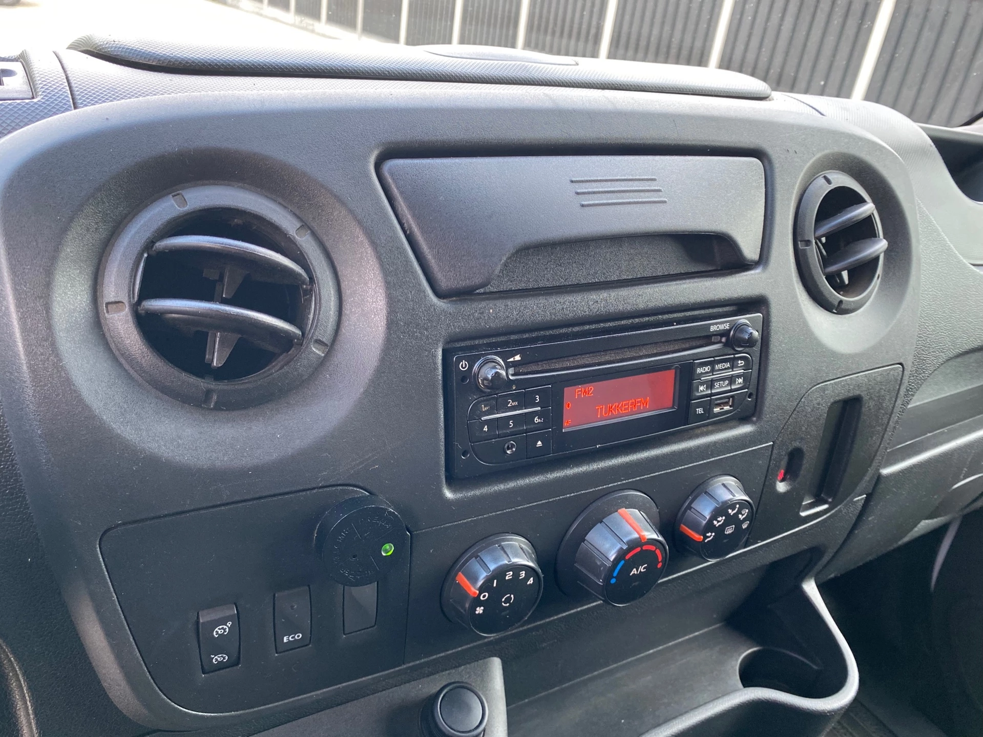 Hoofdafbeelding Nissan NV400