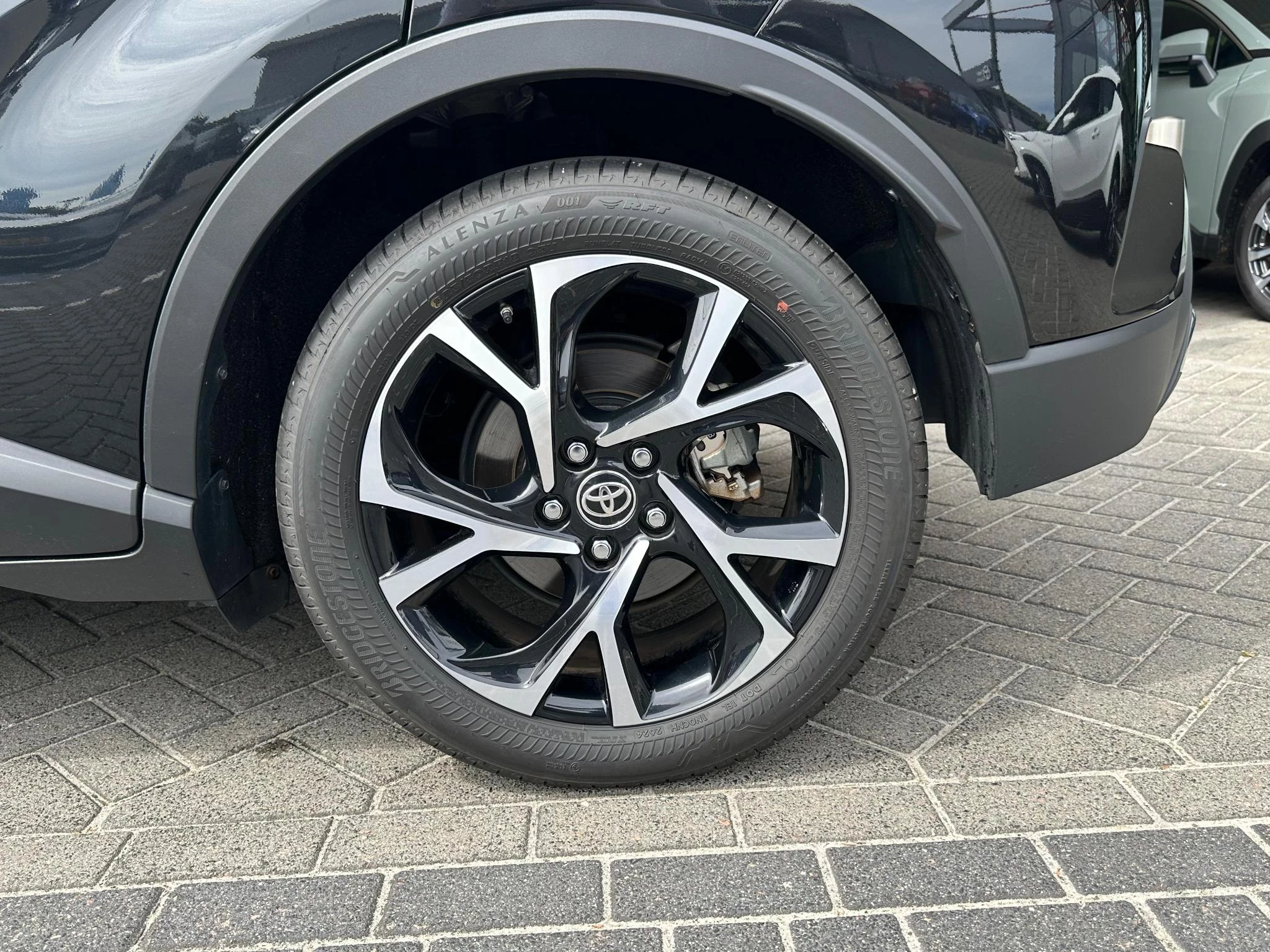 Hoofdafbeelding Toyota C-HR