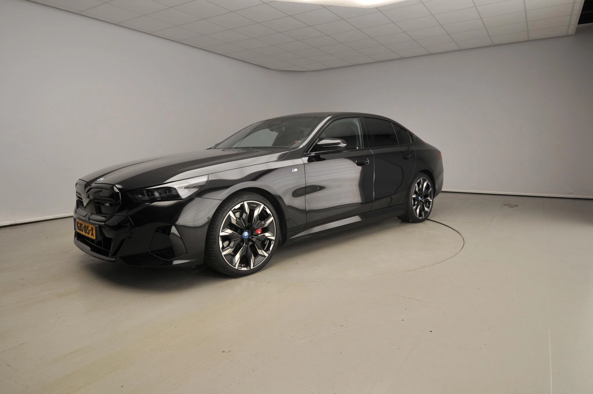 Hoofdafbeelding BMW i5
