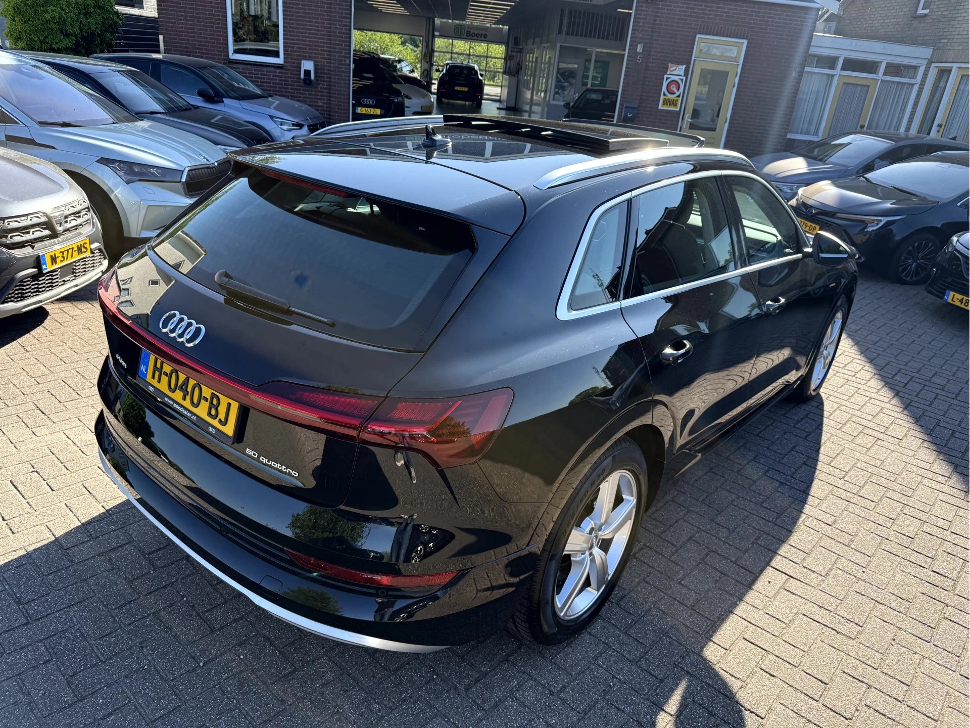 Hoofdafbeelding Audi e-tron