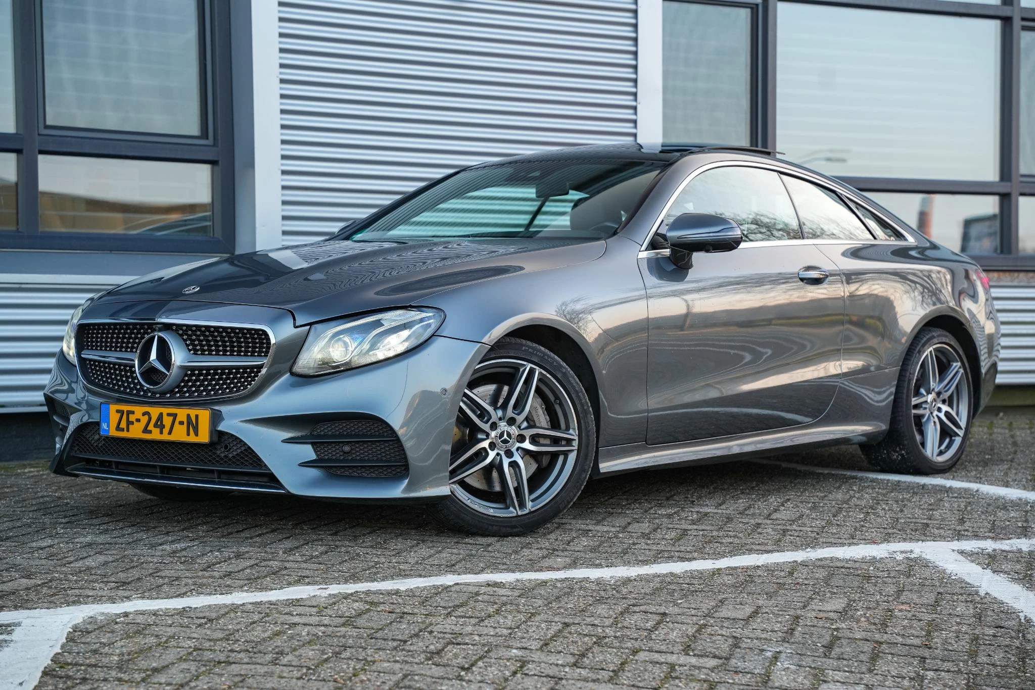 Hoofdafbeelding Mercedes-Benz E-Klasse