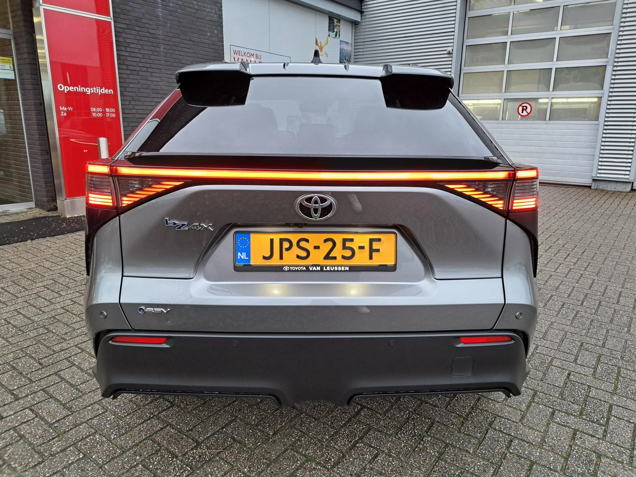 Hoofdafbeelding Toyota bZ4X