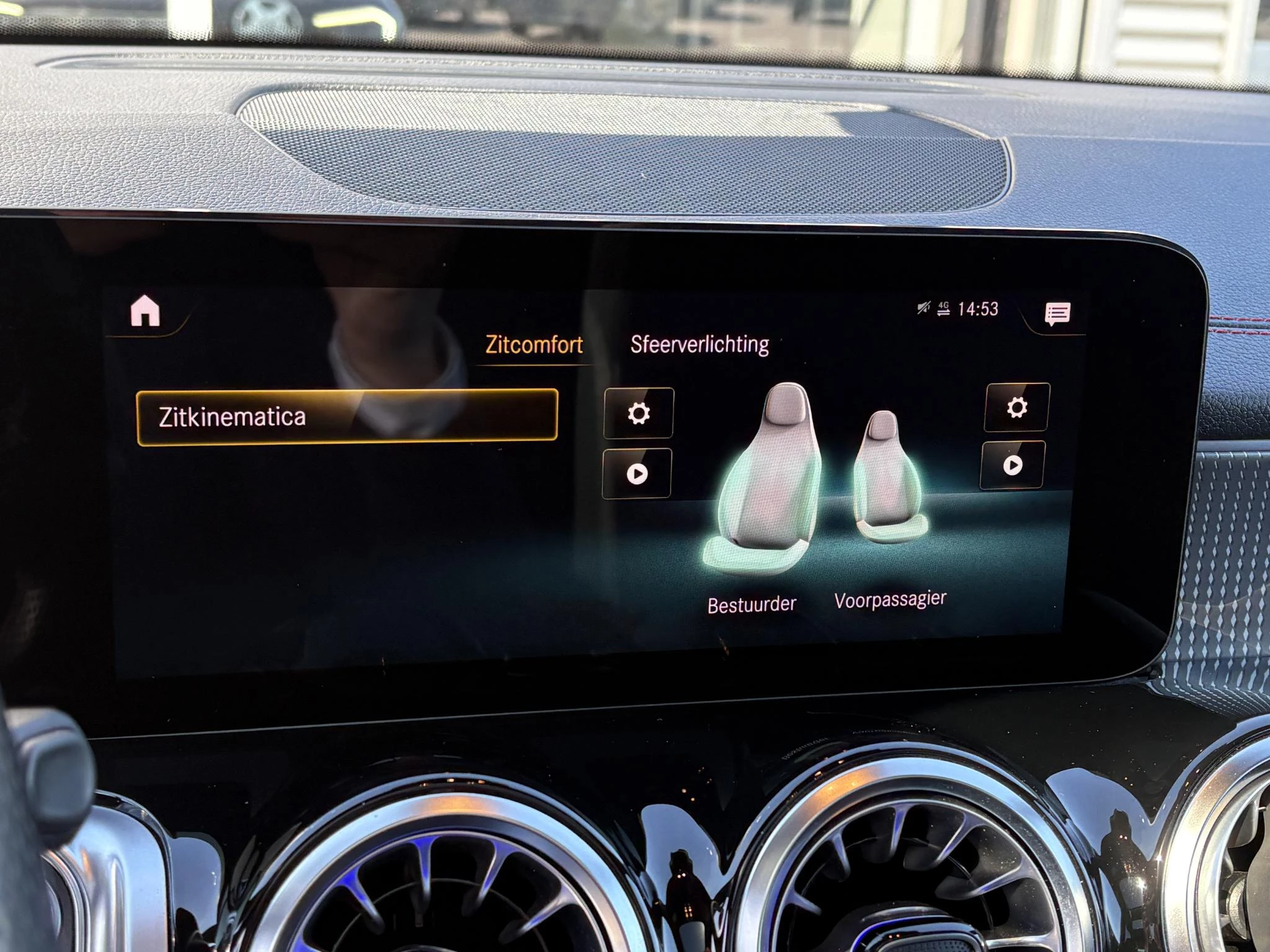 Hoofdafbeelding Mercedes-Benz EQB