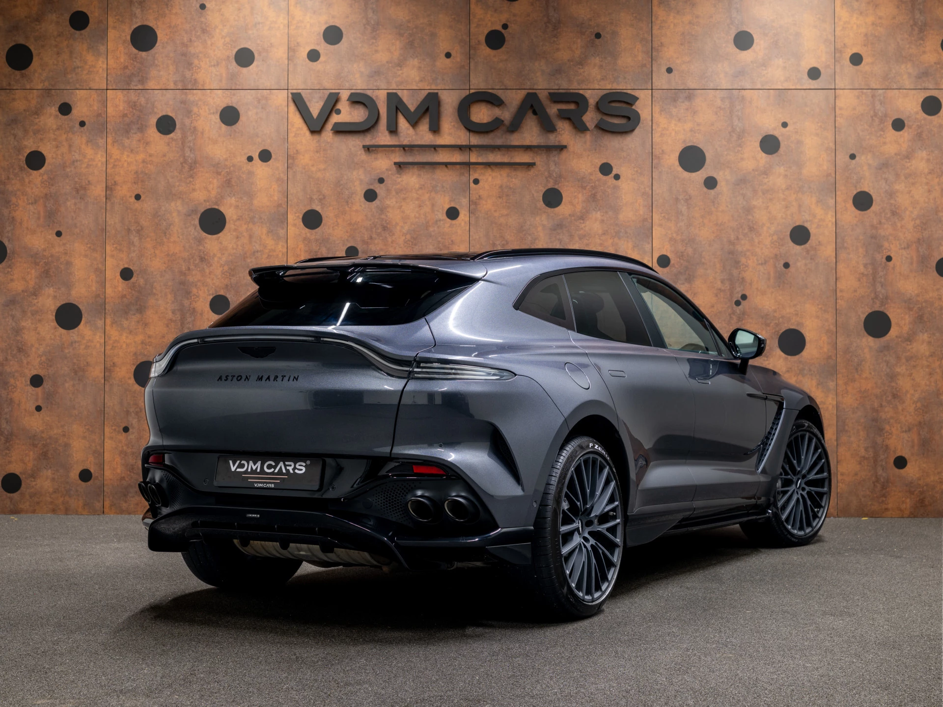 Hoofdafbeelding Aston Martin DBX