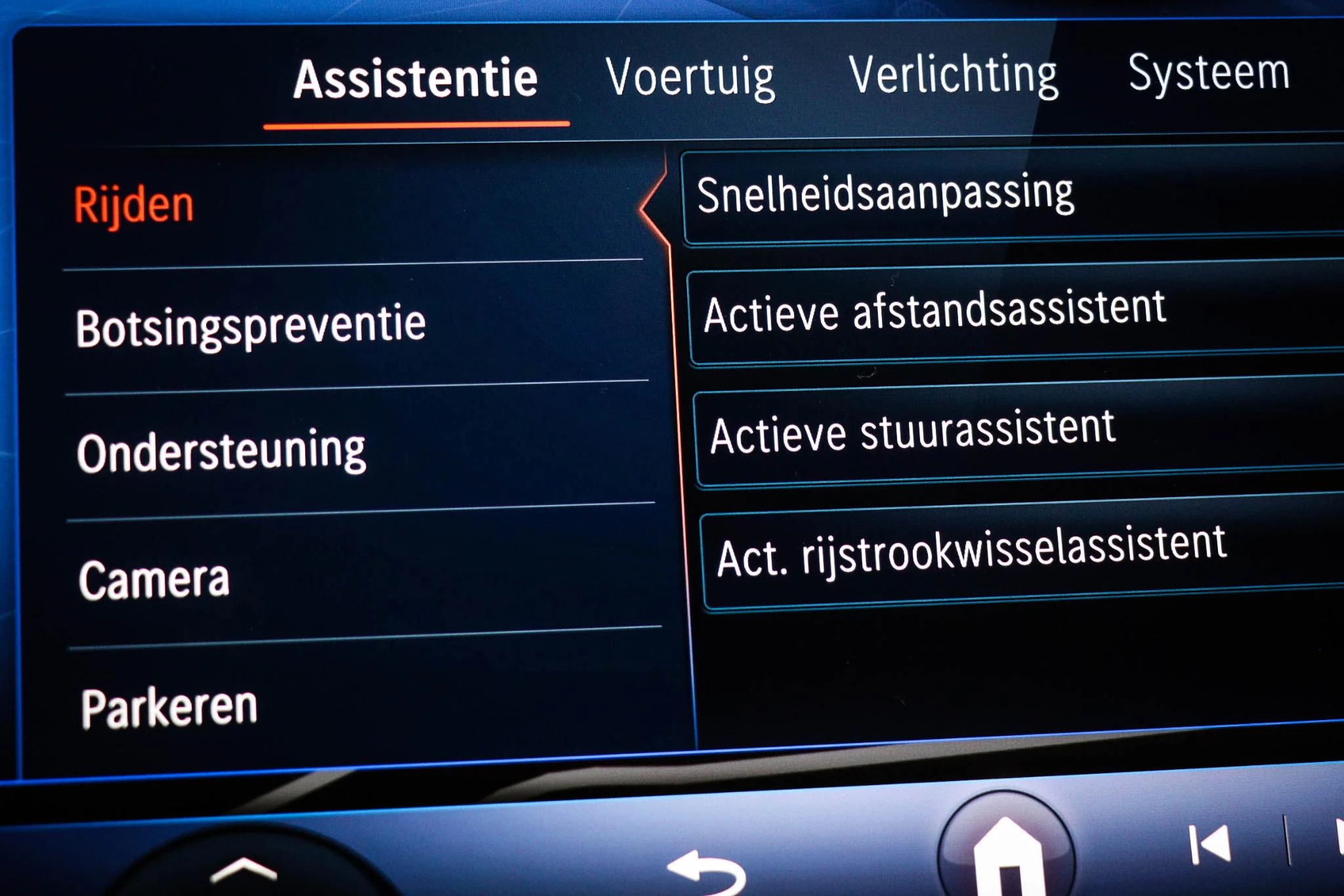 Hoofdafbeelding Mercedes-Benz EQS