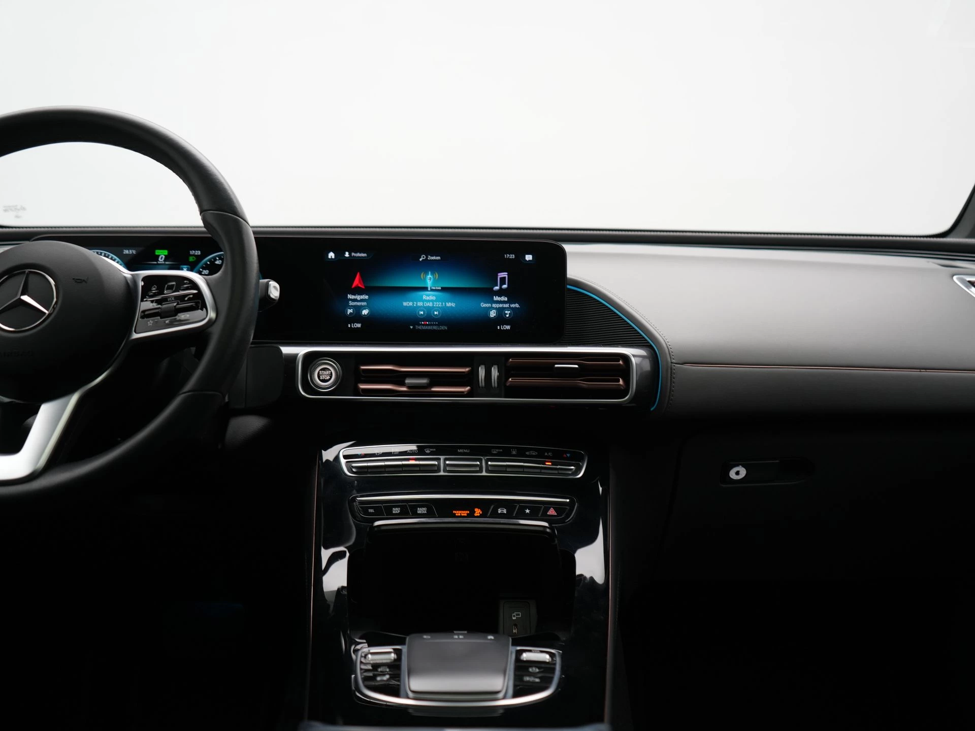 Hoofdafbeelding Mercedes-Benz EQC