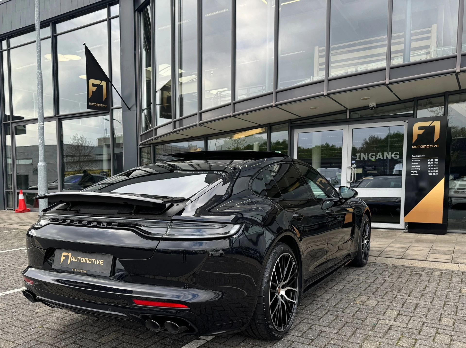 Hoofdafbeelding Porsche Panamera