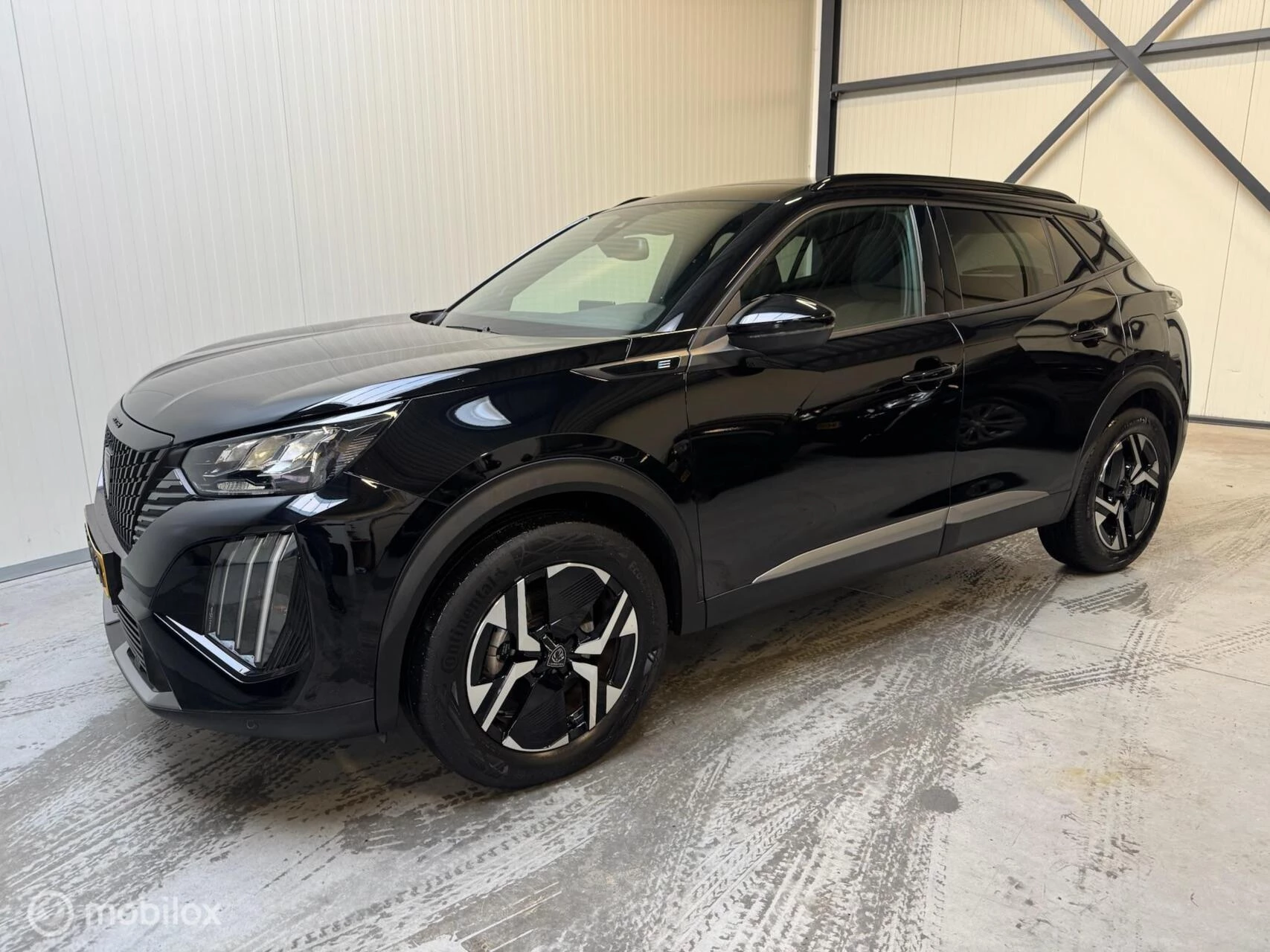 Hoofdafbeelding Peugeot e-2008