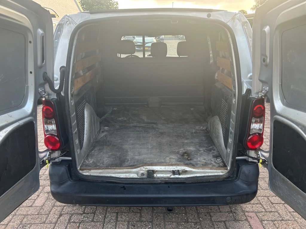 Hoofdafbeelding Peugeot Partner