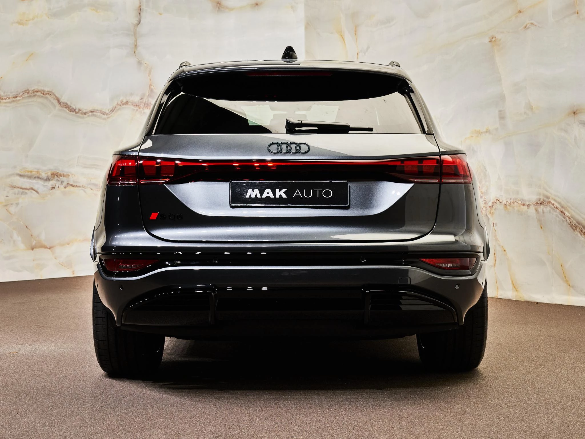 Hoofdafbeelding Audi SQ6