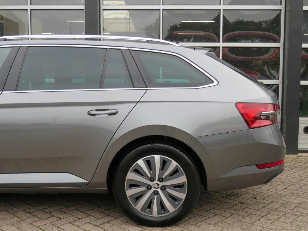 Hoofdafbeelding Škoda Superb