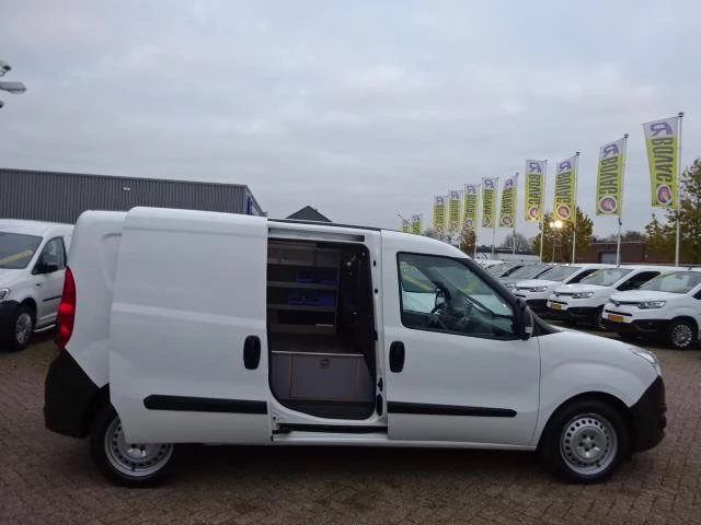 Hoofdafbeelding Opel Combo