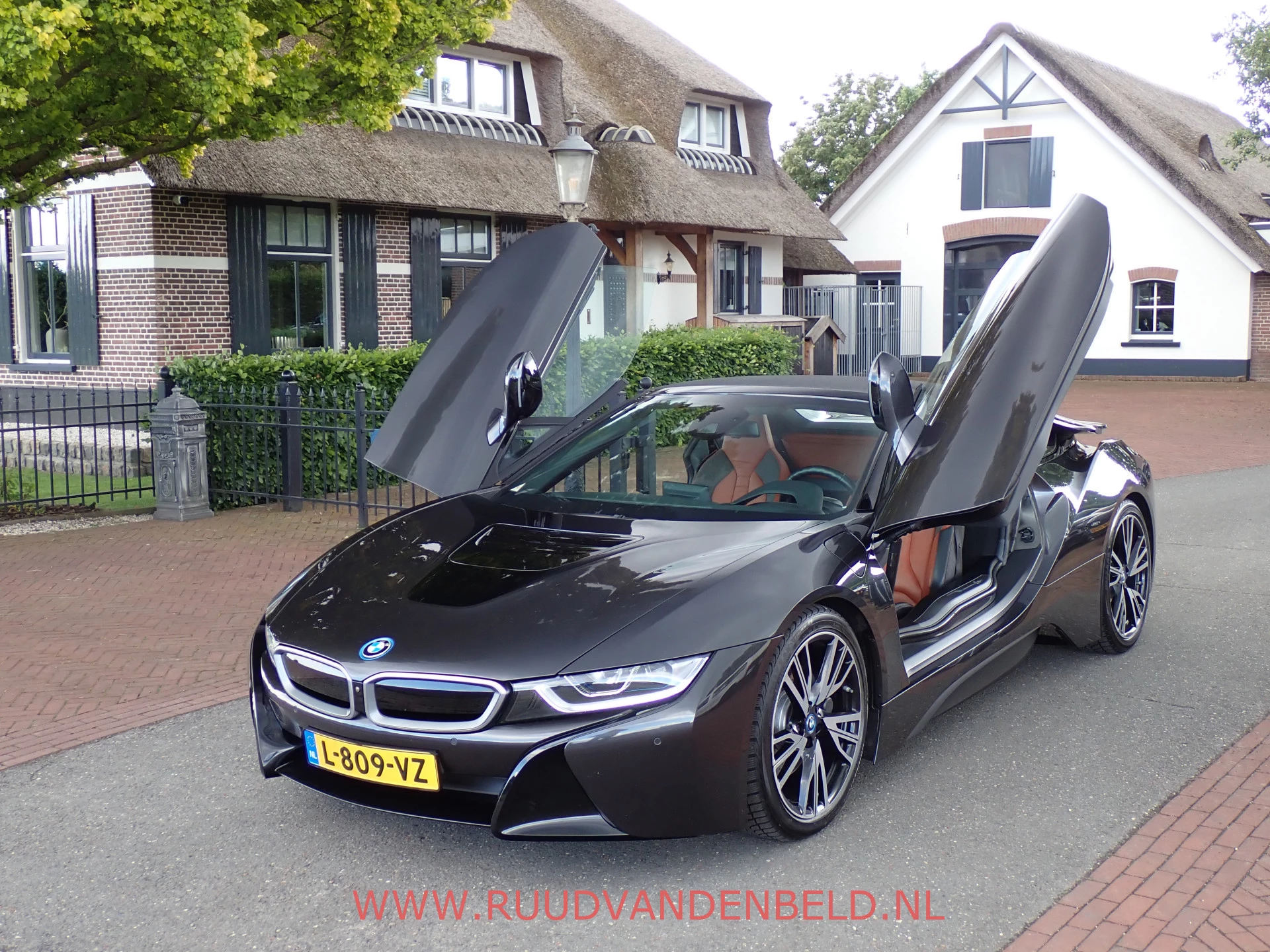 Hoofdafbeelding BMW i8