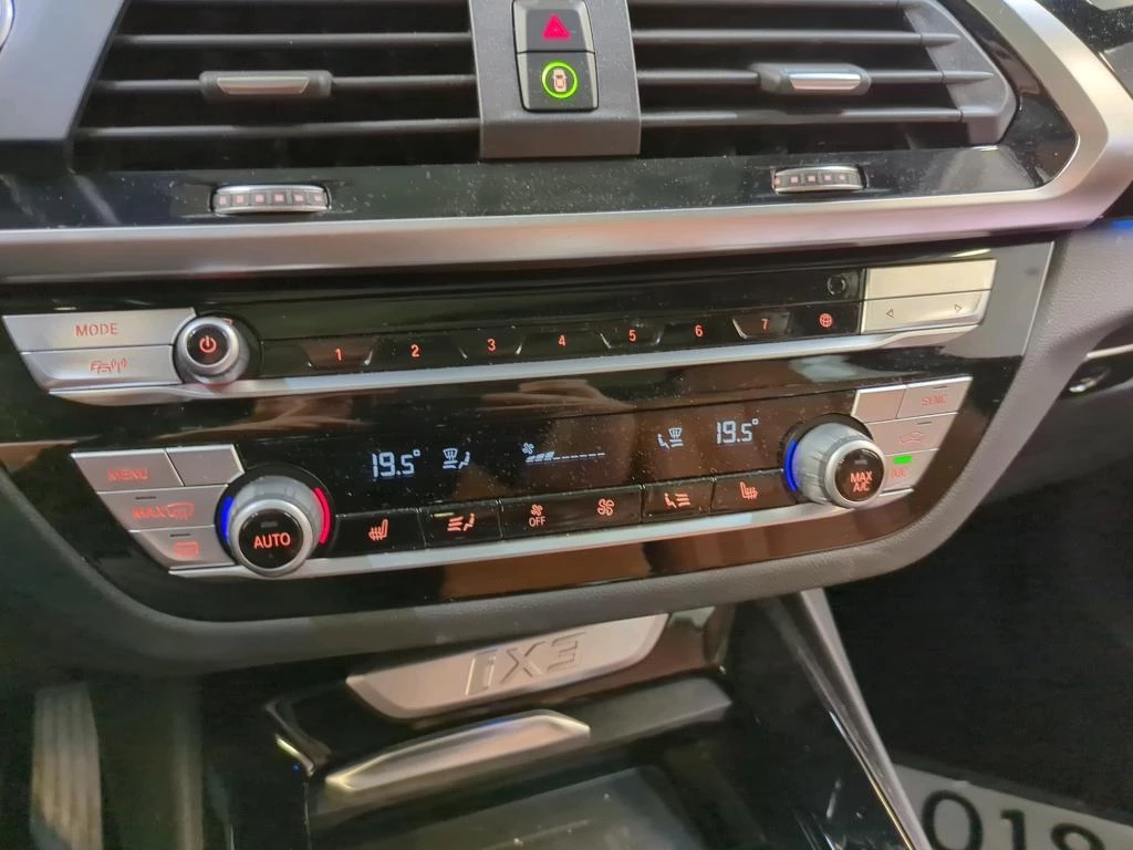 Hoofdafbeelding BMW iX3
