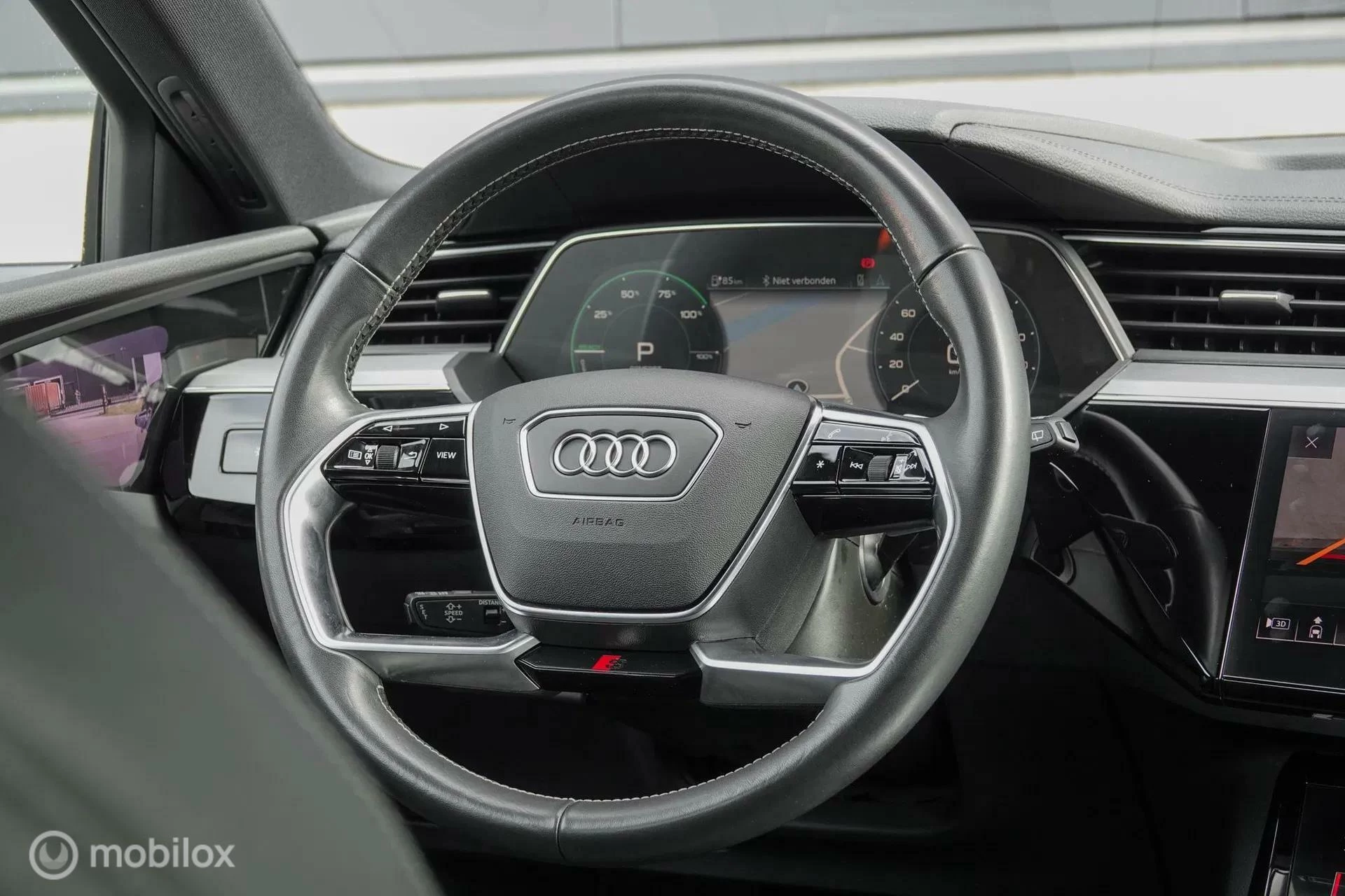 Hoofdafbeelding Audi e-tron