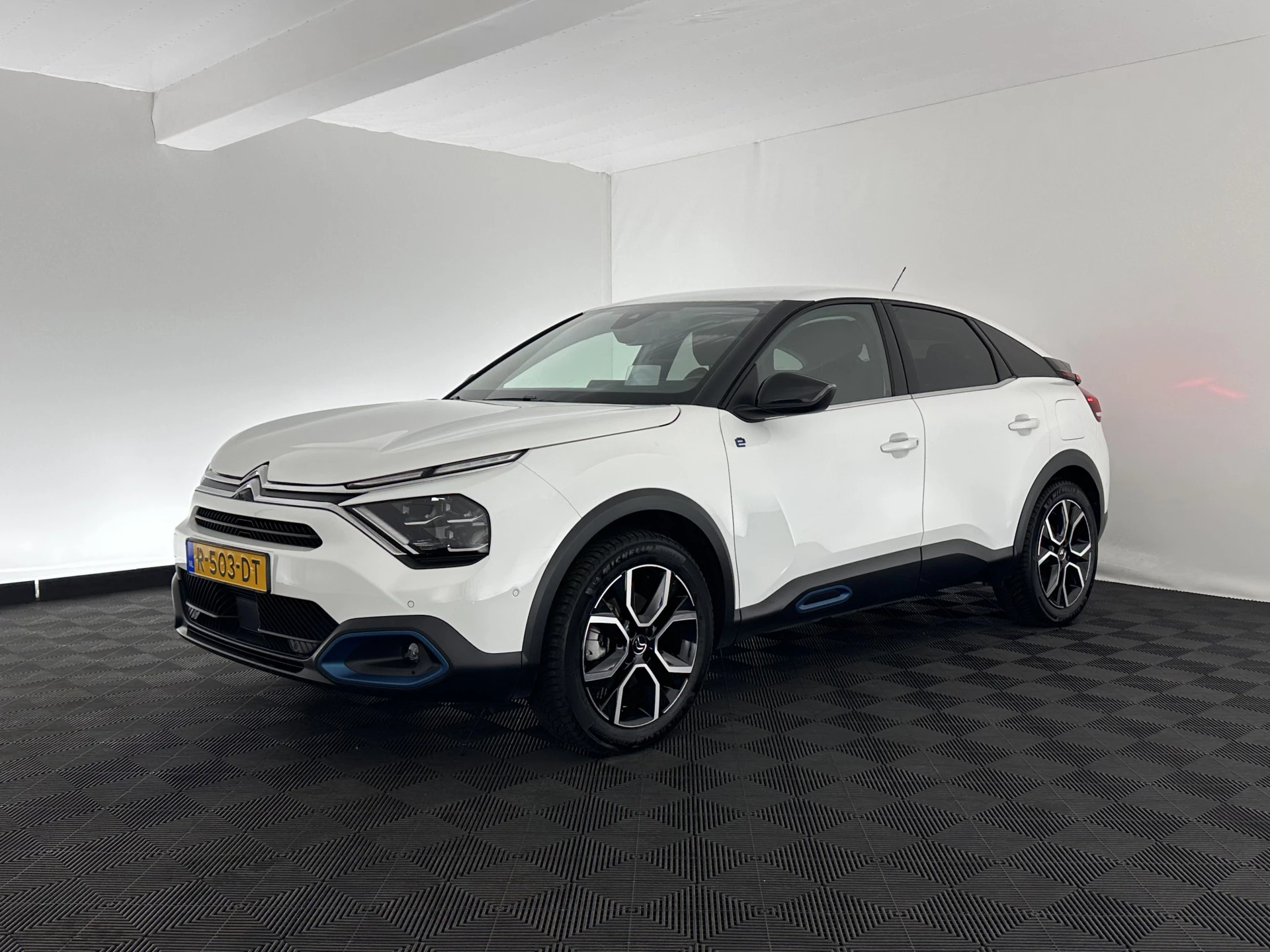 Hoofdafbeelding Citroën ë-C4