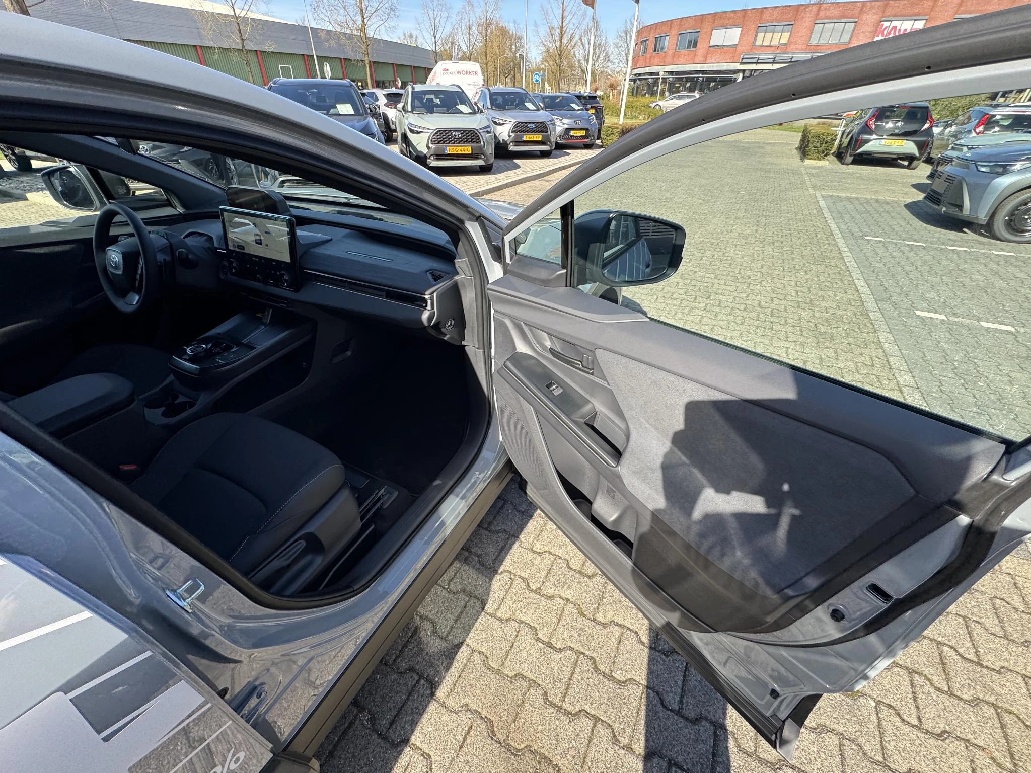 Hoofdafbeelding Toyota C-HR+