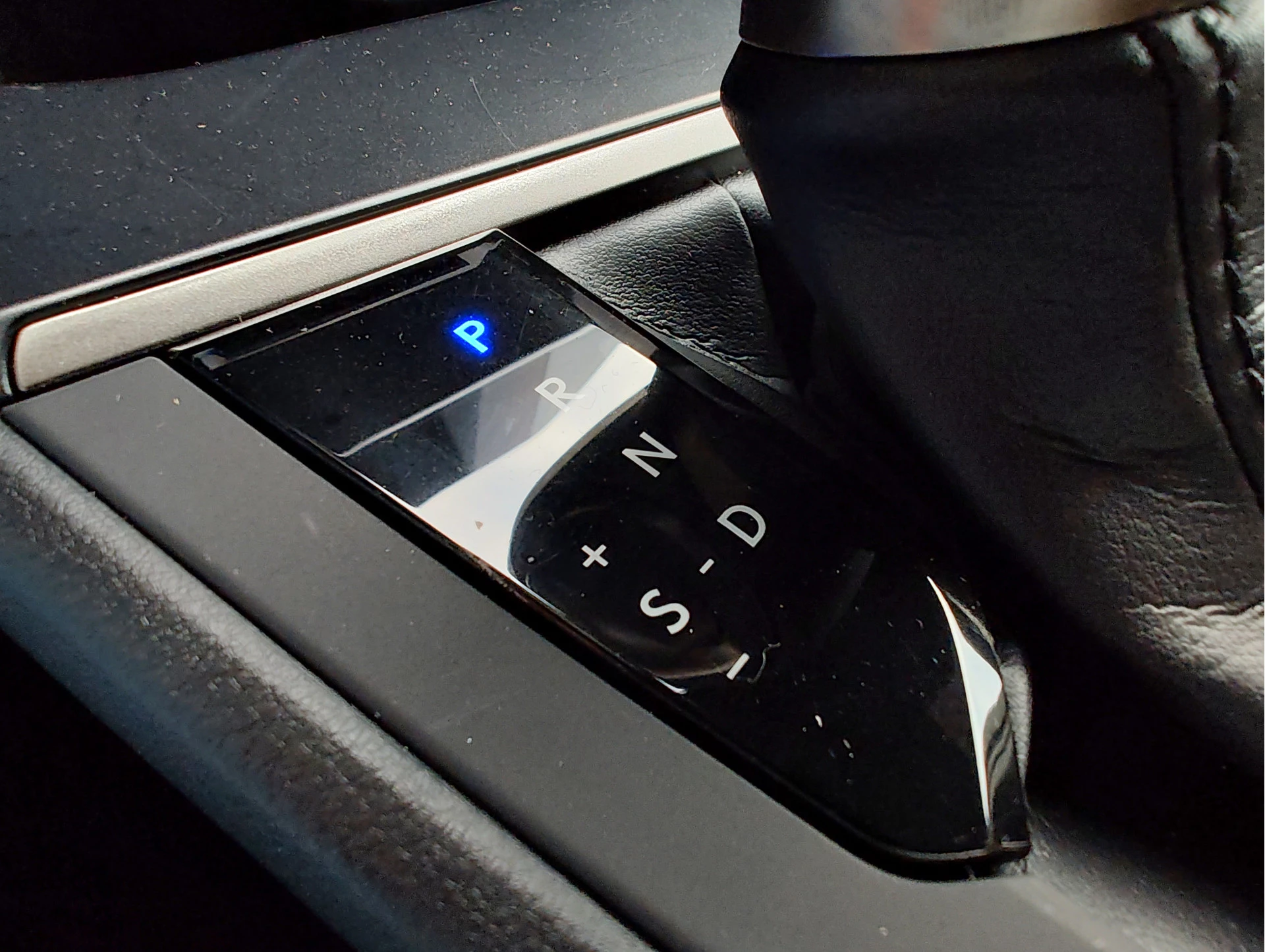 Hoofdafbeelding Lexus UX