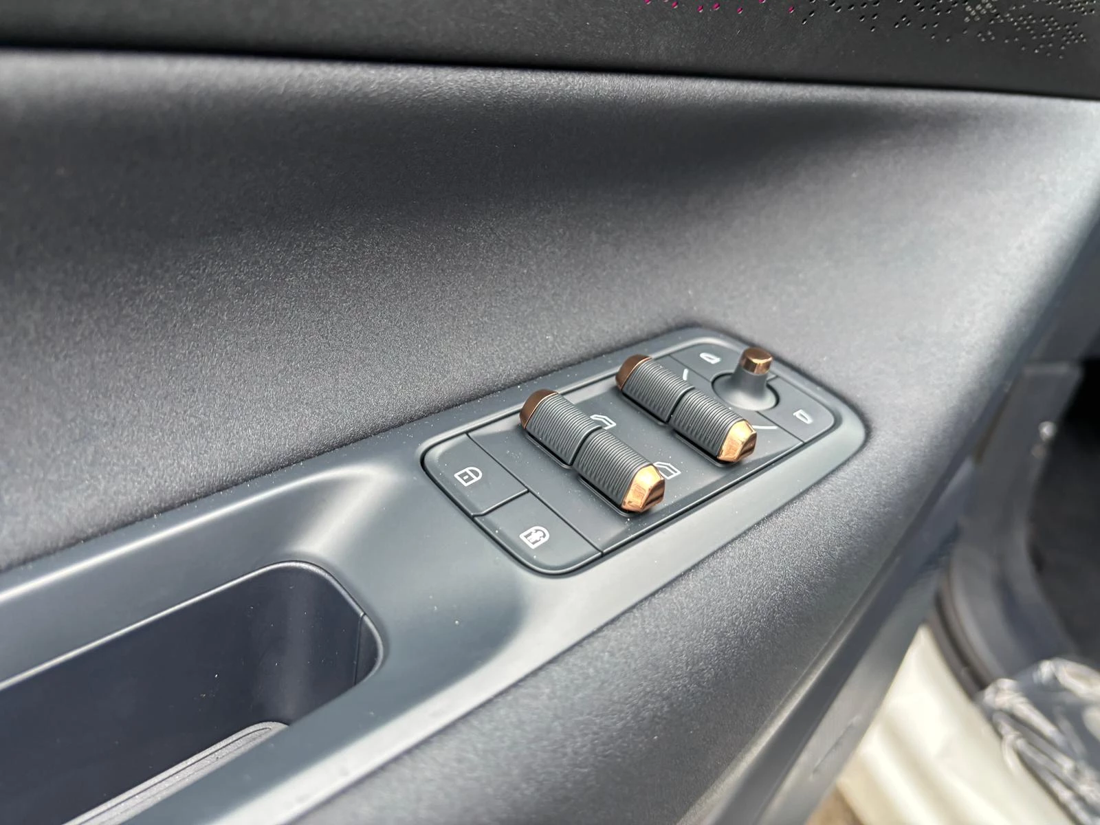 Hoofdafbeelding Lynk & Co 08