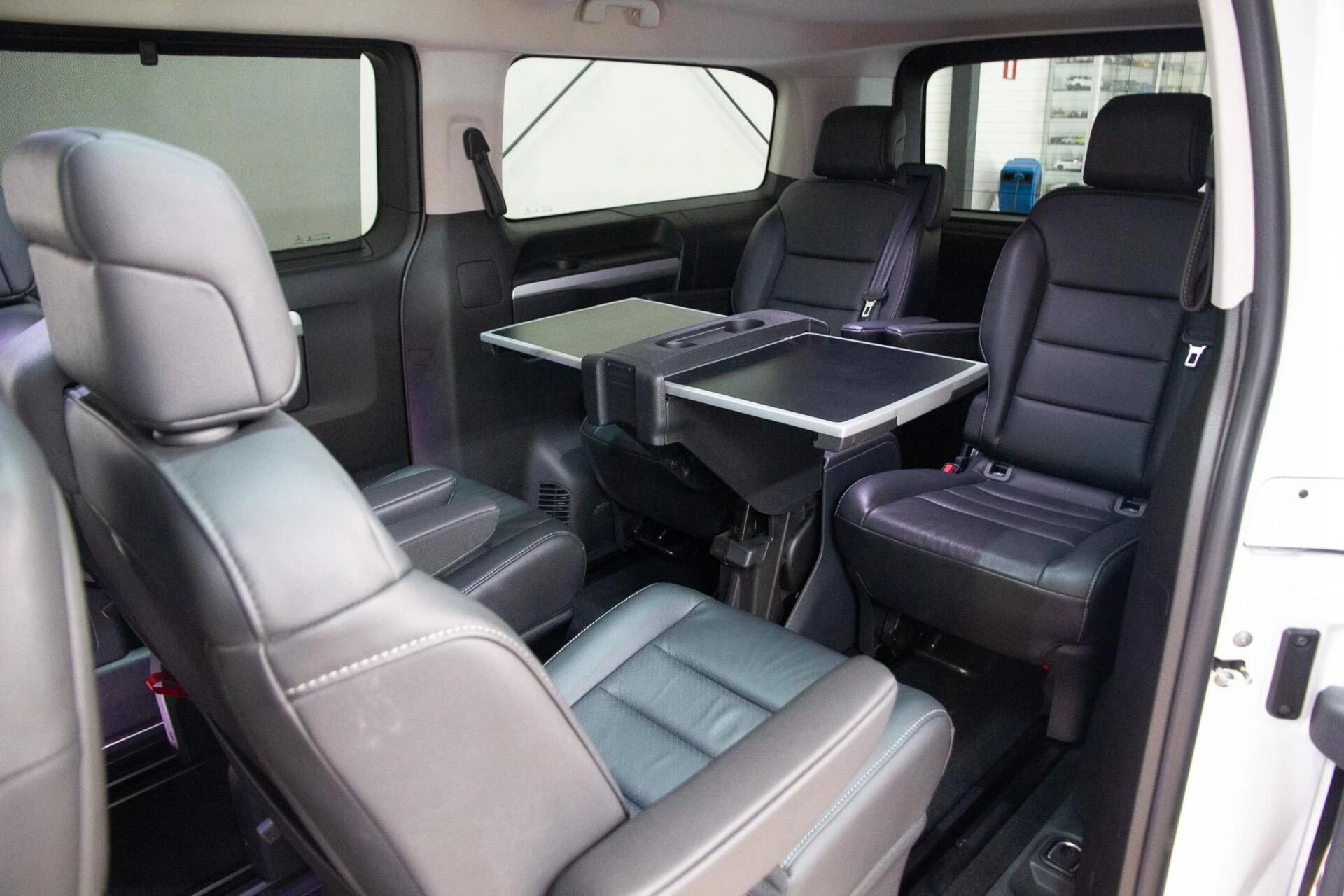 Hoofdafbeelding Peugeot e-Traveller