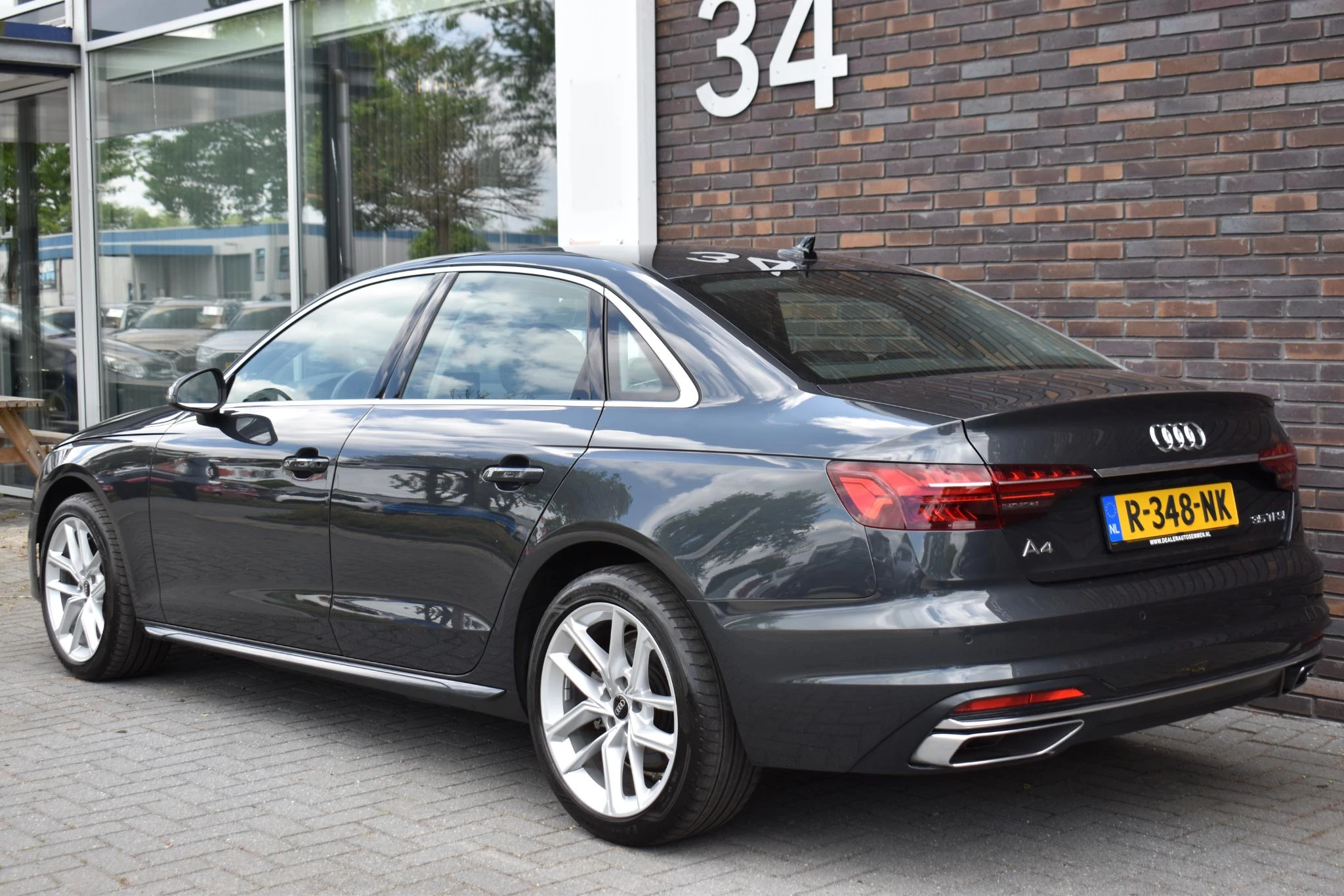 Hoofdafbeelding Audi A4