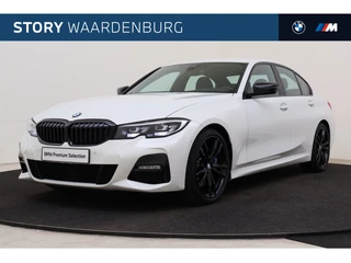 BMW 3 Serie 320i Executive M Sport Automaat / Sportstoelen / Head-Up / M Sportonderstel / Live Cockpit Professional / Cruise Control