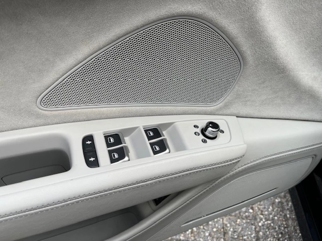 Hoofdafbeelding Audi S8