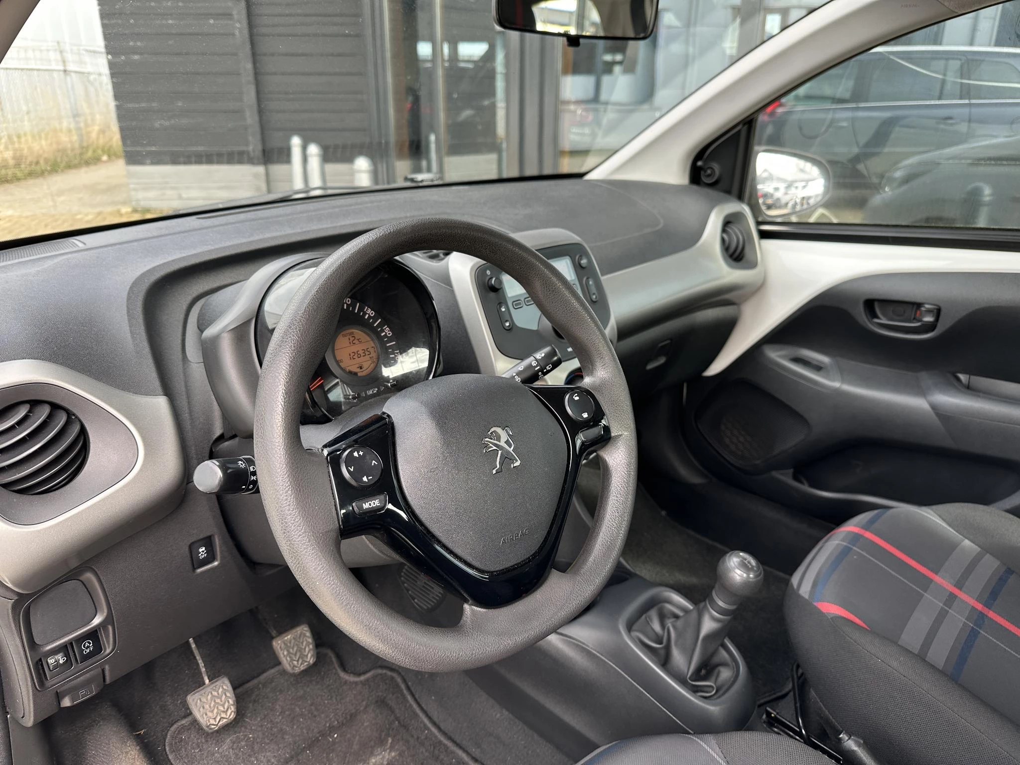 Hoofdafbeelding Peugeot 108