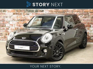 MINI Cooper Hatchback Business 3 deurs / Navigatiesysteem / Airconditioning / 16 Inch / LED / Extra Getint Glas / Bluetooth / Cruise Control / Middenarmsteun / Regen- en lichtsensor