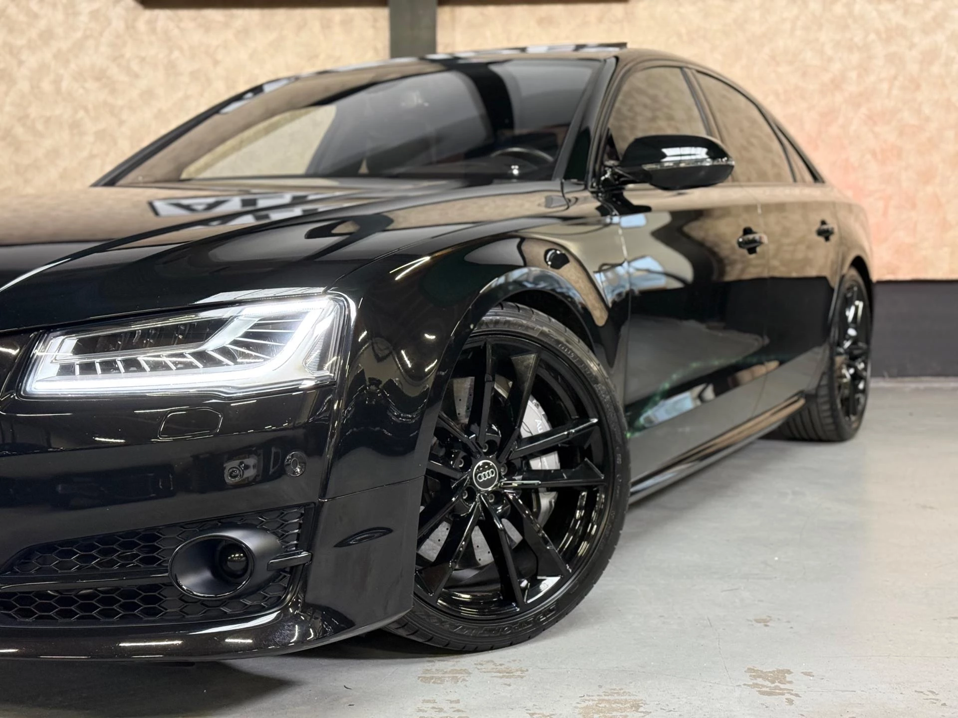 Hoofdafbeelding Audi S8