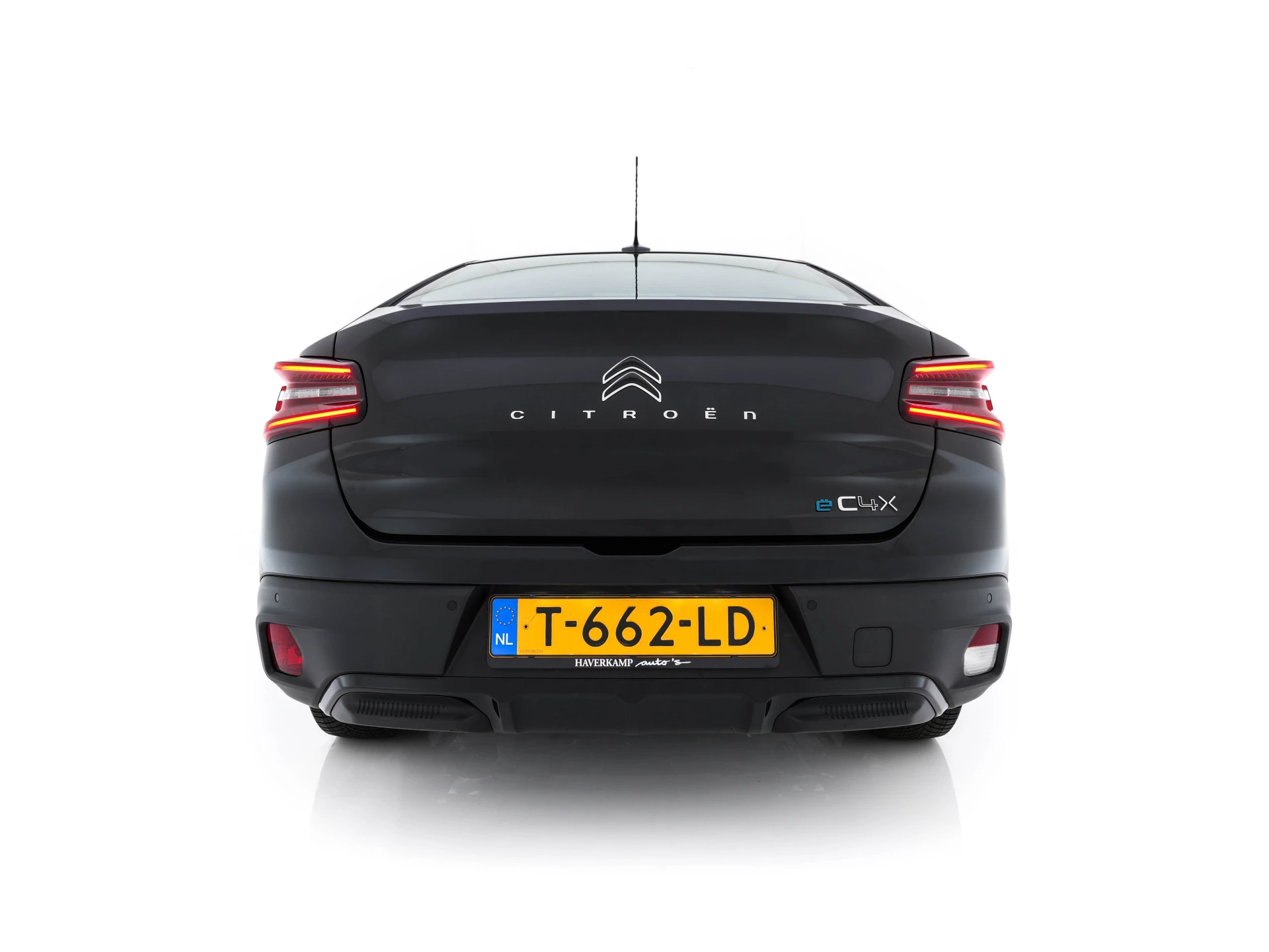Hoofdafbeelding Citroën ë-C4 X