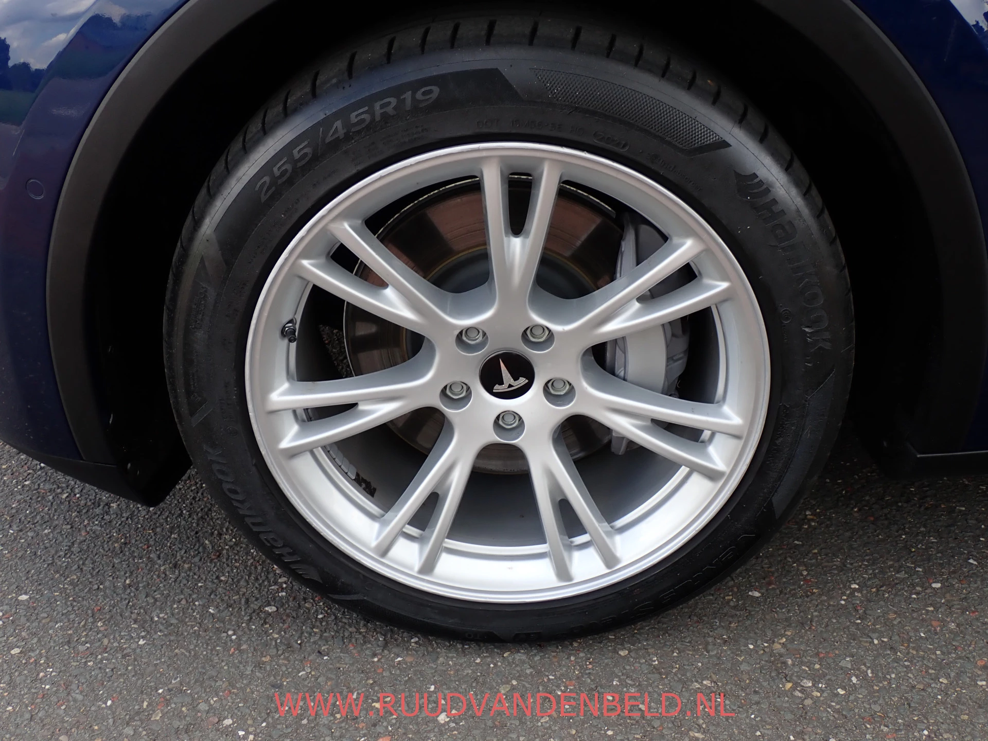Hoofdafbeelding Tesla Model Y
