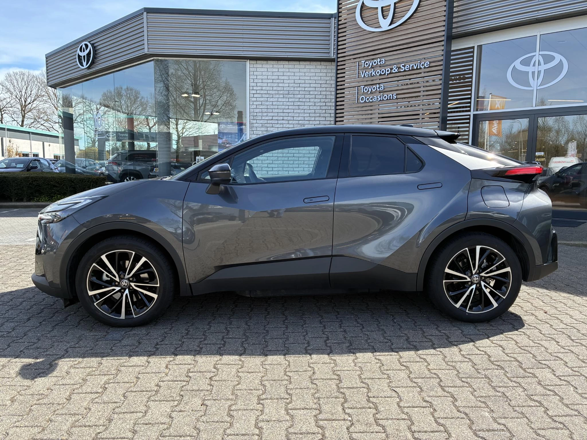 Hoofdafbeelding Toyota C-HR