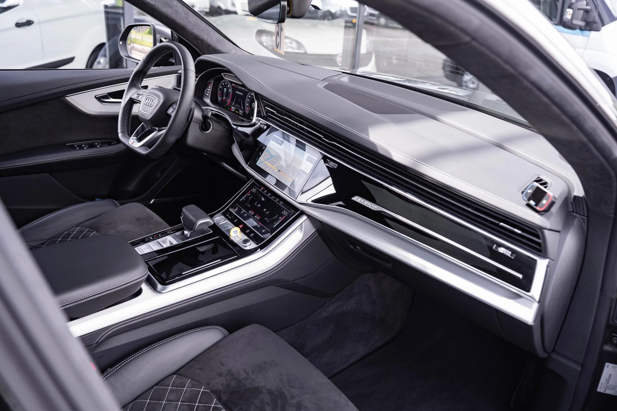 Hoofdafbeelding Audi Q8