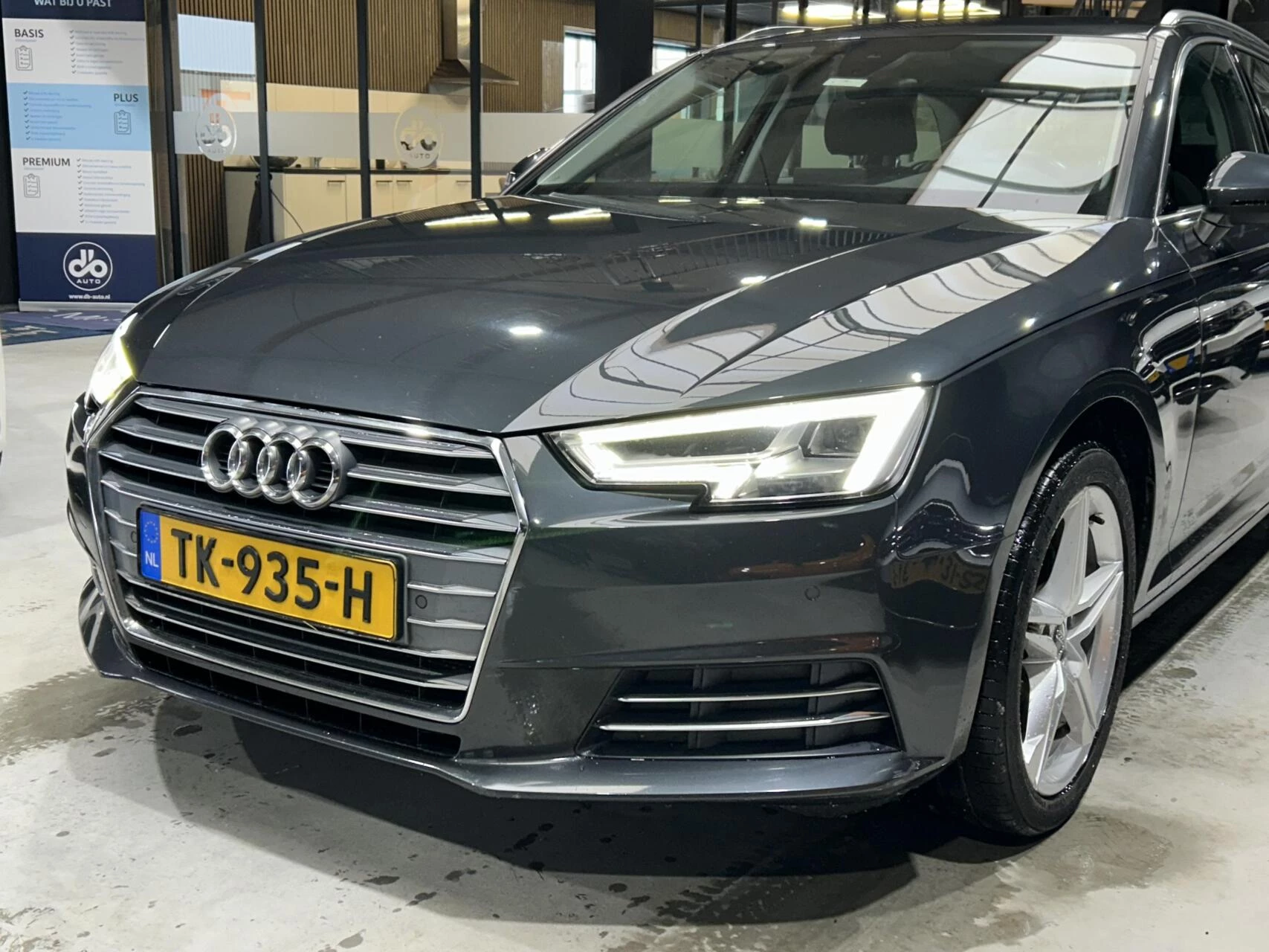 Hoofdafbeelding Audi A4