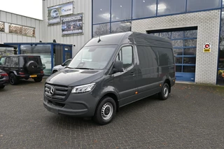 Mercedes-Benz eSprinter 320 L2H2 Select 81kWh Reikwijdte 257km volgens WLTP Snellader, Distronic, Trekhaak, Etc.