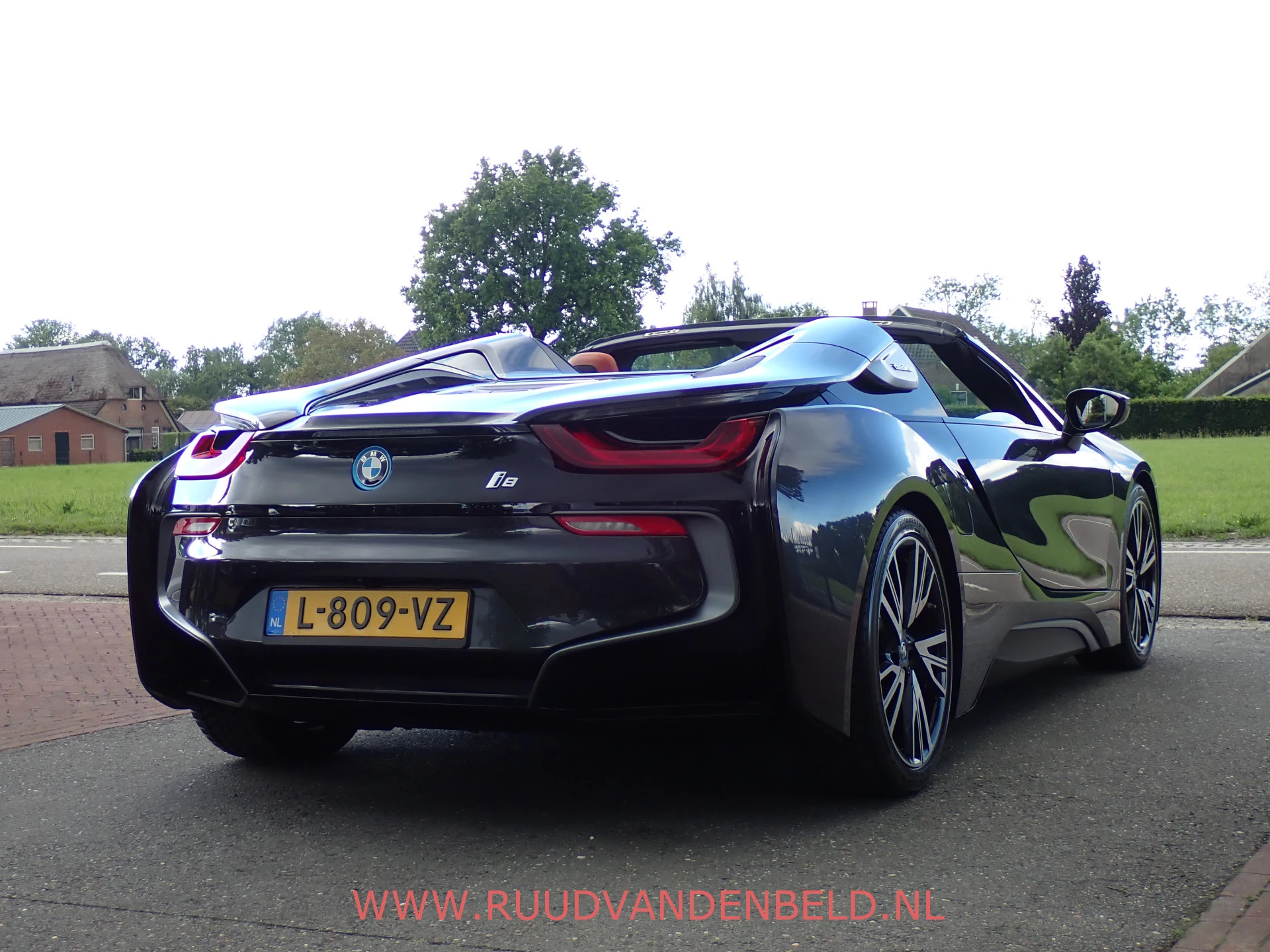Hoofdafbeelding BMW i8