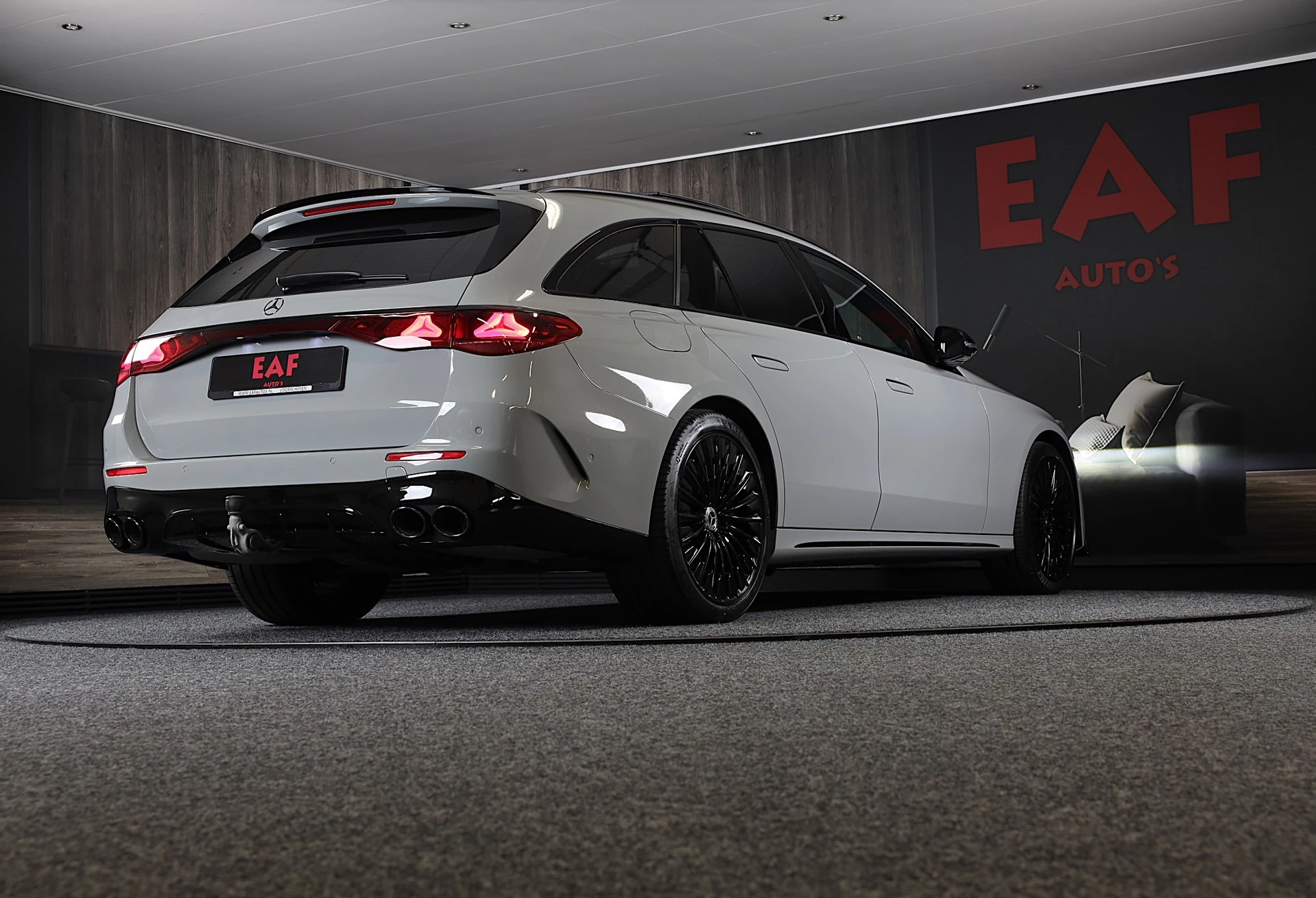 Hoofdafbeelding Mercedes-Benz E-Klasse