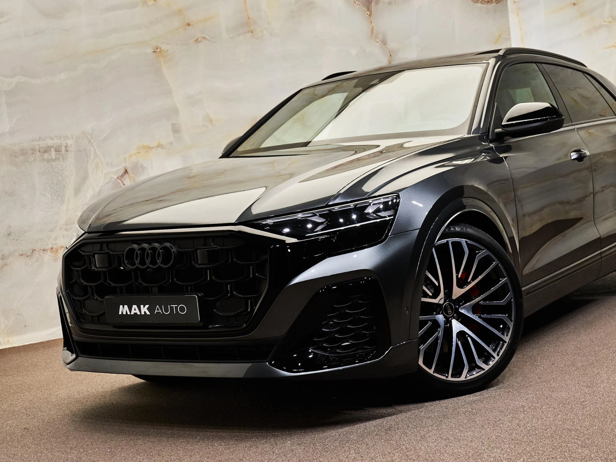 Hoofdafbeelding Audi Q8