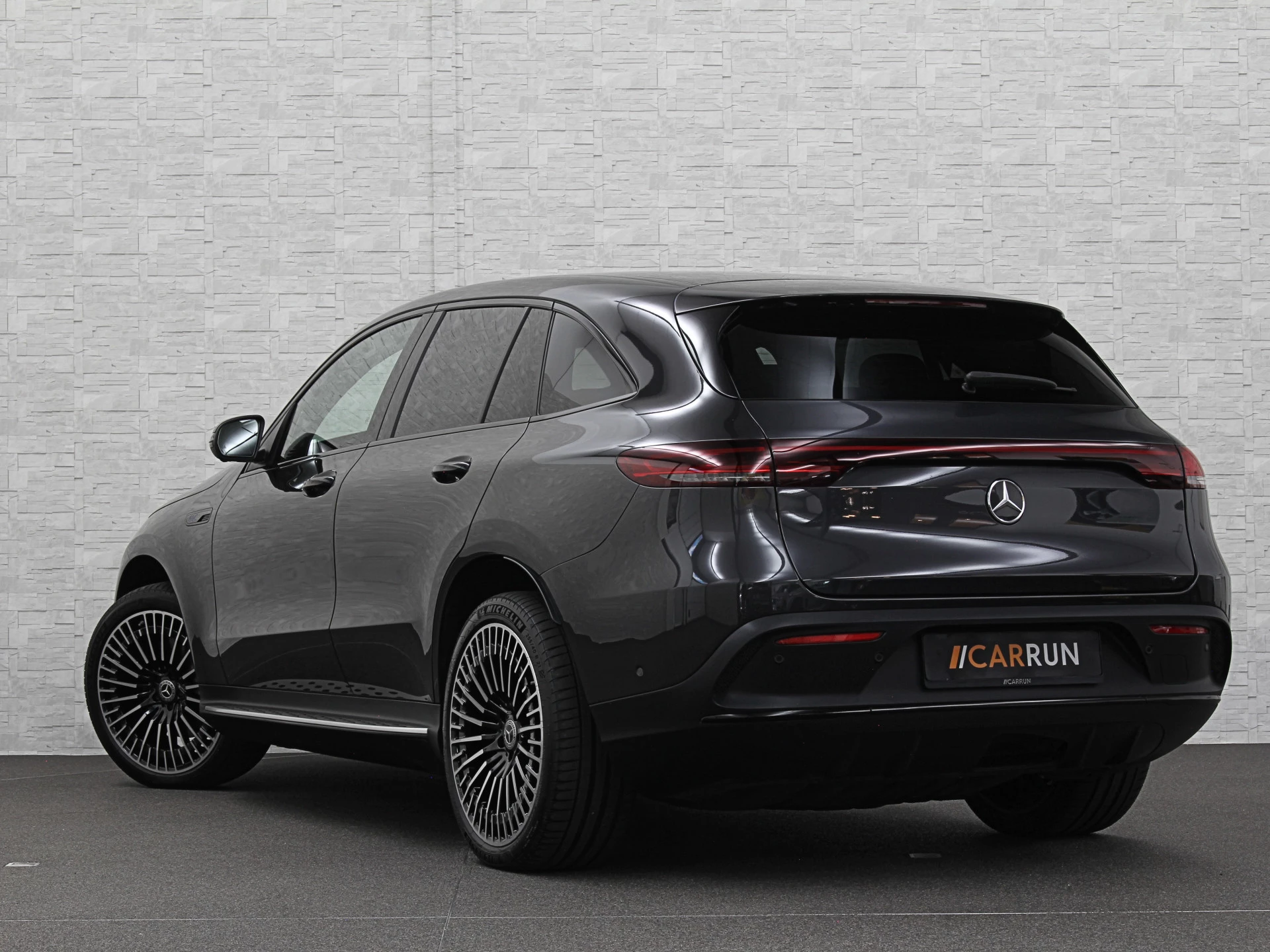 Hoofdafbeelding Mercedes-Benz EQC