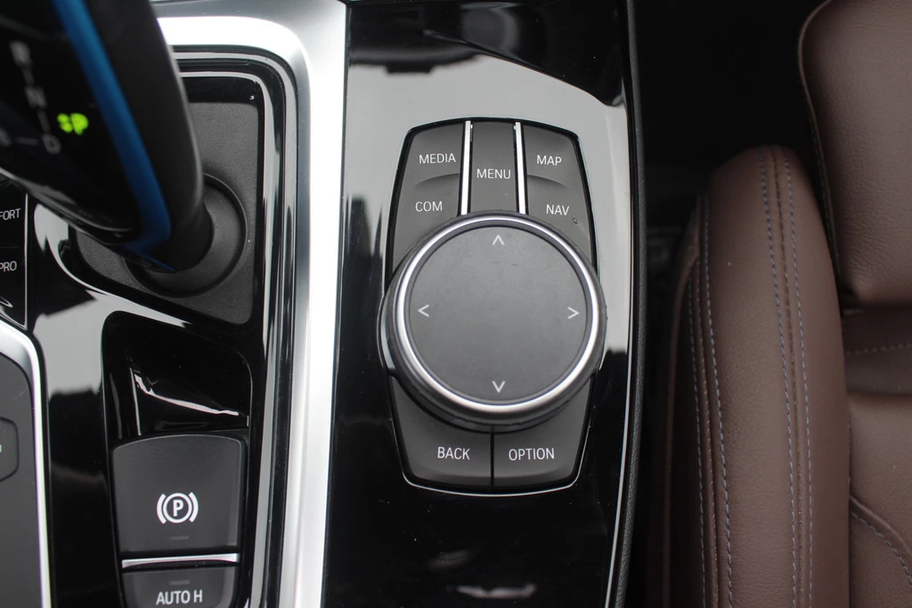 Hoofdafbeelding BMW iX3