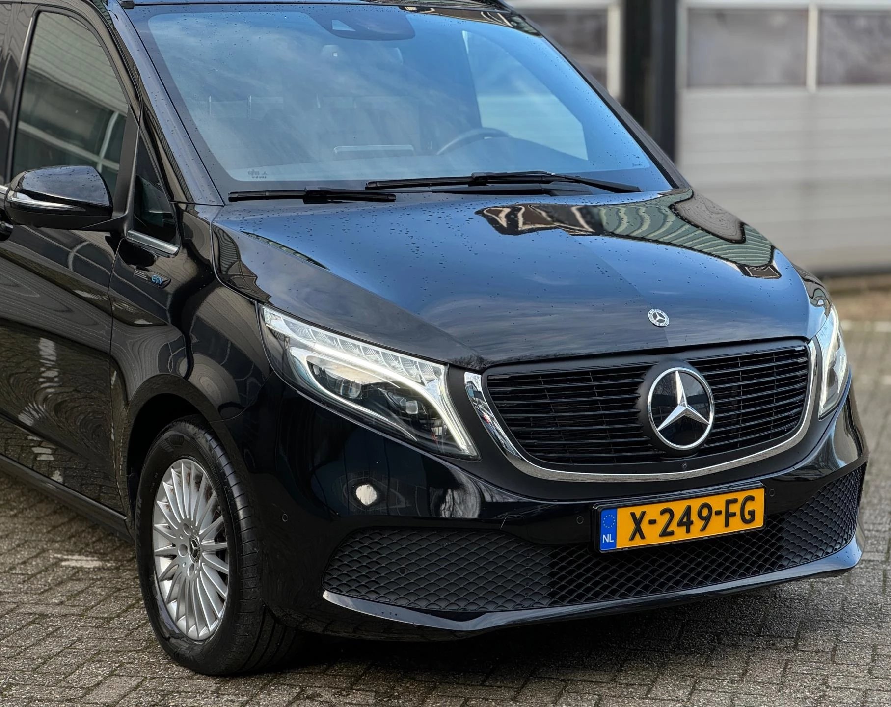 Hoofdafbeelding Mercedes-Benz EQV