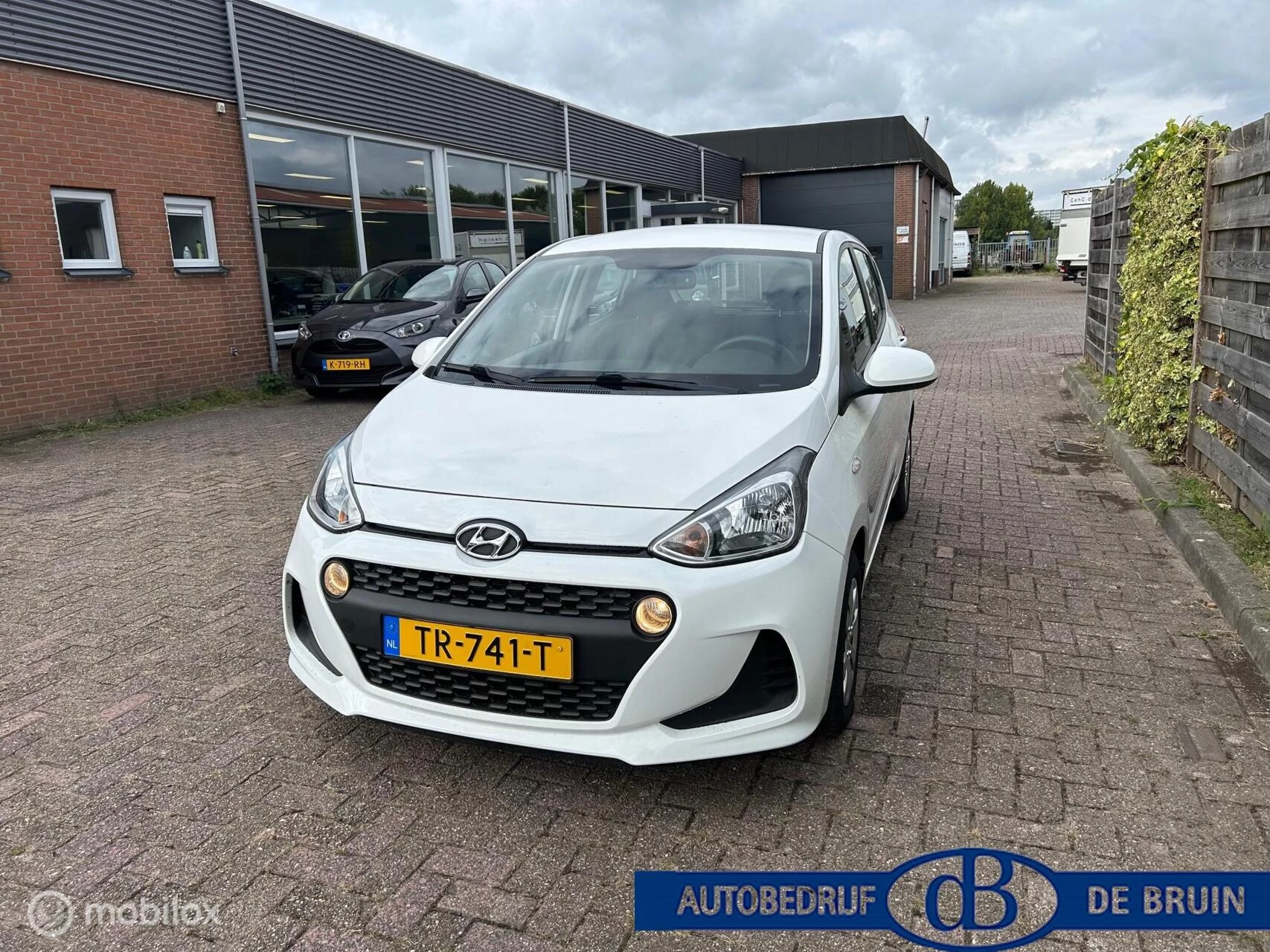 Hoofdafbeelding Hyundai i10