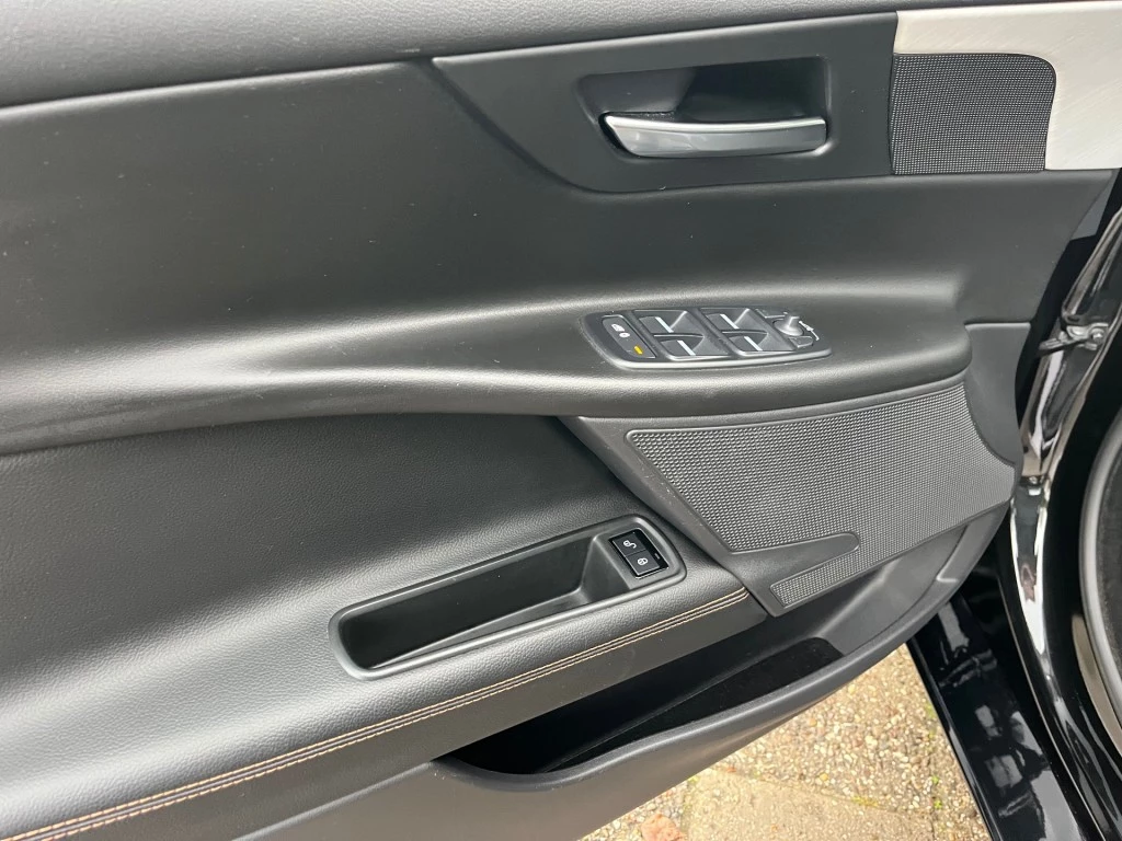Hoofdafbeelding Jaguar XE