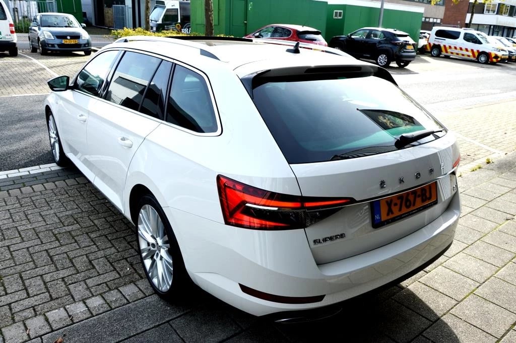 Hoofdafbeelding Škoda Superb