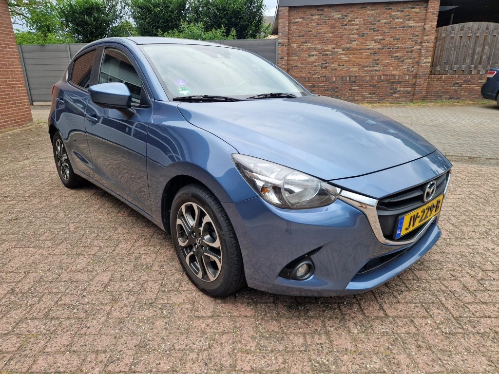 Mazda 2