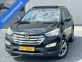 Hoofdafbeelding Hyundai Santa Fe Hyundai Santa Fe 2.2 CRDI Business Edition Grijs Kenteken