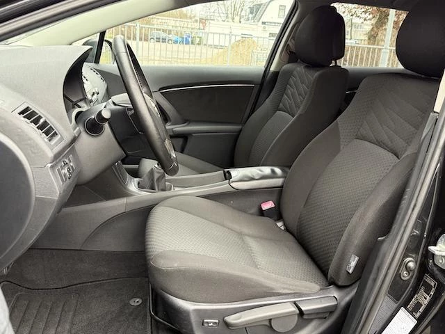 Hoofdafbeelding Toyota Avensis